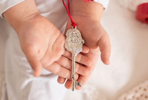 Magical Santa Key Ornament - Christmas Eve Gift for Child
